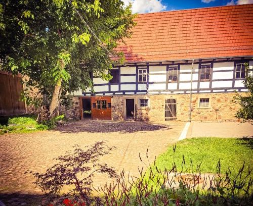 Lommatzsch House | Schwalbenhof