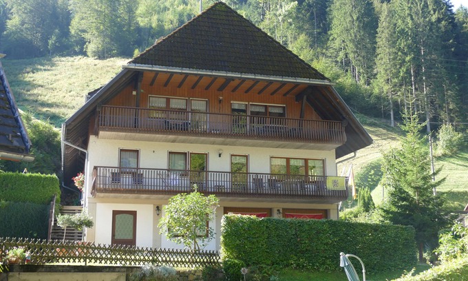 Sankt Maergen Apartment | Schwarzwald Ferienwohnung im Ruhigem Tal