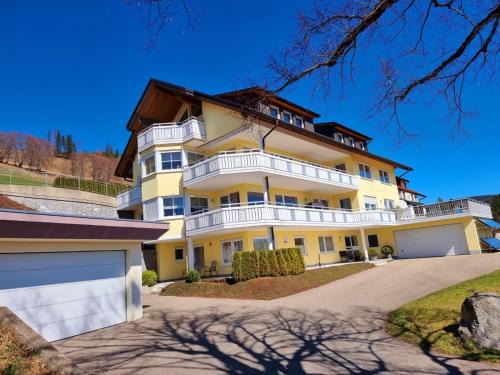 Todtnauberg Apartment | "Schwarzwaldblick" Ferienwohnung 2-4 Pers 65qm, schöne ruhige Südhanglage mit herrl Aussicht