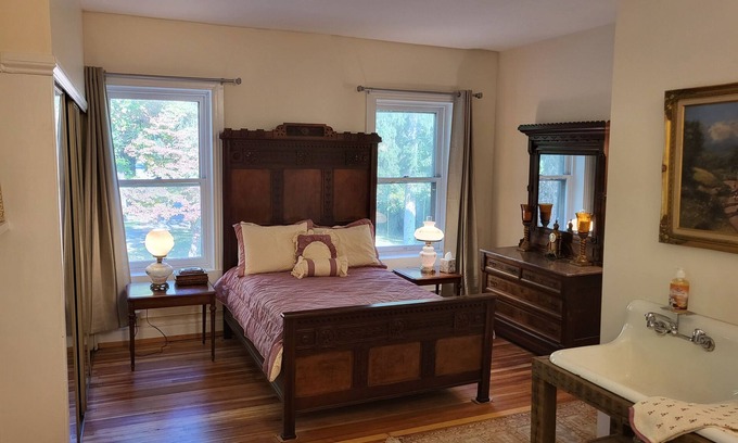 Frederick Other | Scientist's Suite in the Manor House!