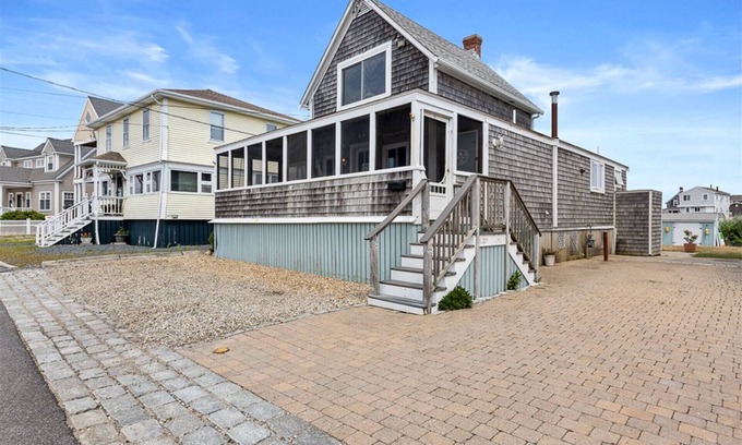 Scituate House | Scituate Oceanfront Entertaining Stunning Views and Seasonal Sleeping Porch
