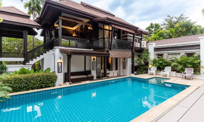 Su Thep Villa | Sclass Villa & Swimming pool , 10 min from airport