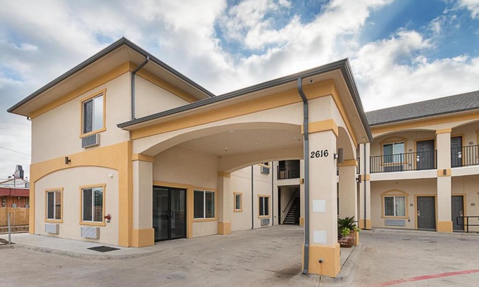 Balch Springs Hotel | Scottish Inns & Suites