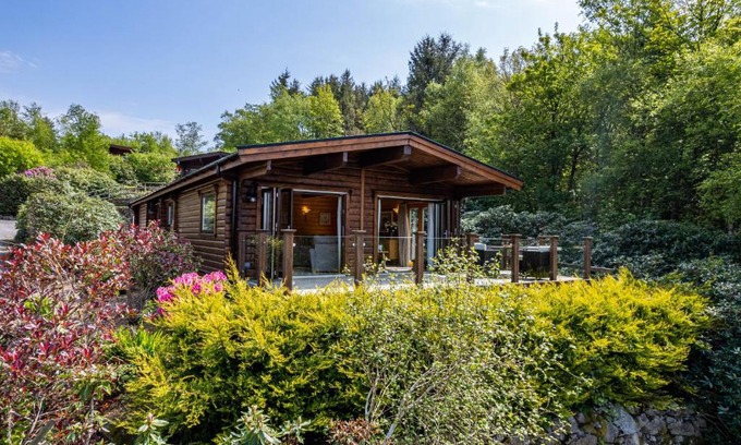 Rockcliffe House | Screel View