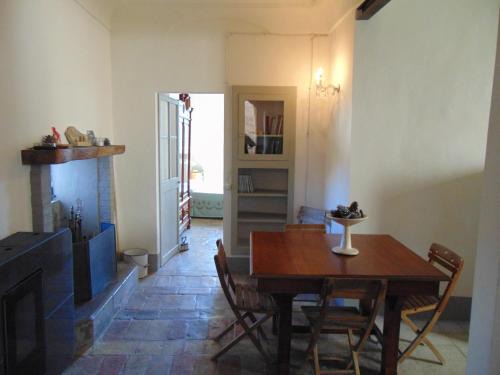 Arcevia Apartment | SE050 - Palazzo d'Arcevia, accogliente bilocale ristrutturato