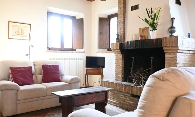 Senigallia Apartment | SE147 – Senigallia, portion of a farmhouse on two levels