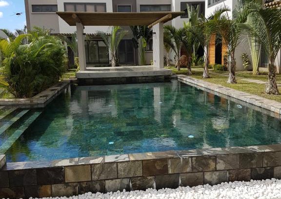 Flic-en-Flac Apartment | Sea And Mountain View Apartment