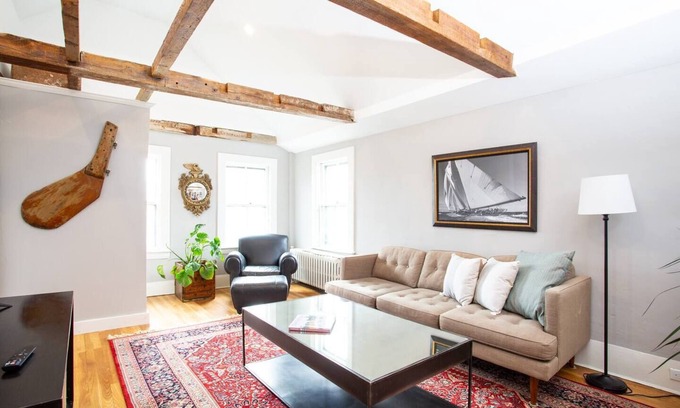 Marblehead Apartment | Sea Bird Suite – Cozy 1-Bedroom Getaway with Historic Charm in Marblehead