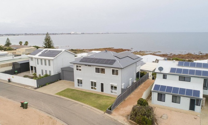 North Beach Hotel | Sea Breeze North Beach, Wallaroo