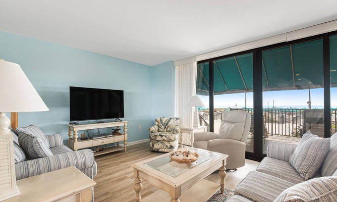 Bethany Beach Condo | Sea Colony Ocean 1st floor condo with gym, pool, hot tub, & sauna