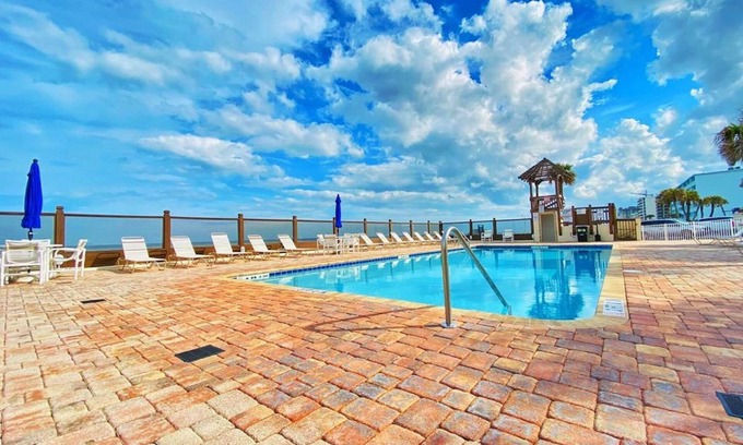 Bostwick Park House | Sea Dip Resort Studios