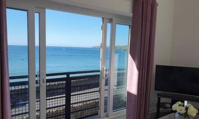 Tramore Apartment | Sea front Apartment in Tramore
