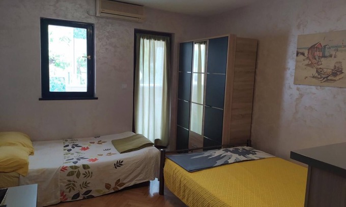 Rozino Apartment | Sea Mist Studio Apartment with Terrace in Budva