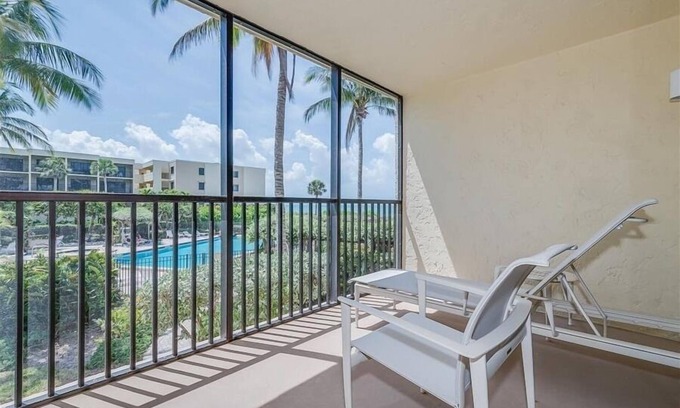 Boca Grande Condo | Sea Oats 143 2 Bedroom Condo by RedAwning