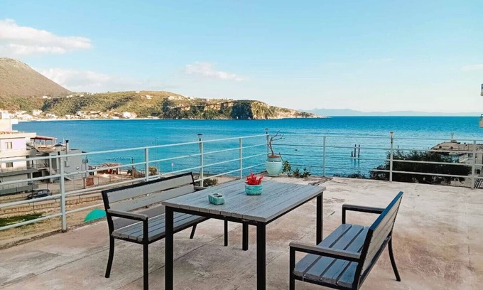 Himare Apartment | Sea Side Serenity 8: 3 guests