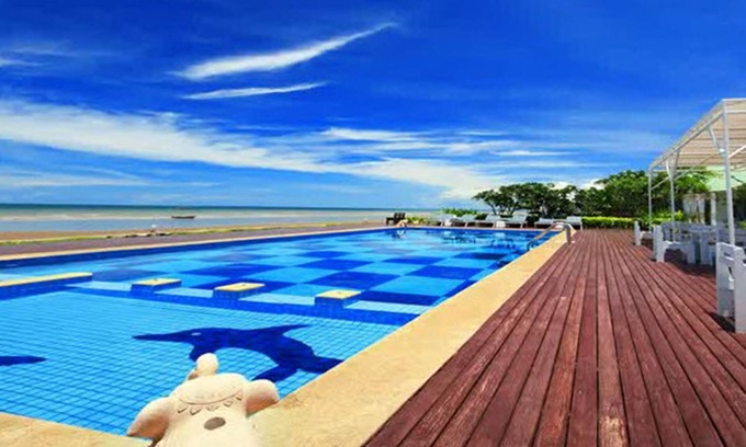 Hat Chao Samran Hotel | Sea Sky Beach Resort
