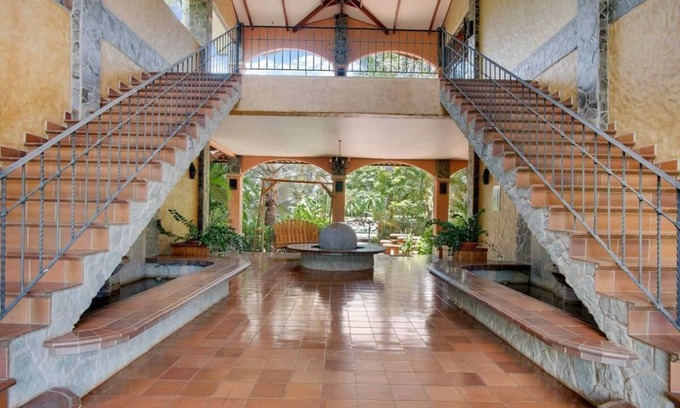 Junquillal Condo | Sea Turtle Villa, 1 bedroom loft w pool near beach