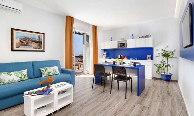 Castellammare di Stabia Apartment | Sea View Apartment on the bay of Naples last minutes discount 25 - 30 june