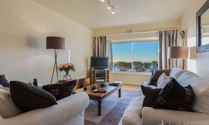 Camps Bay Apartment | Sea View 10 Monte Carlo Camps Bay