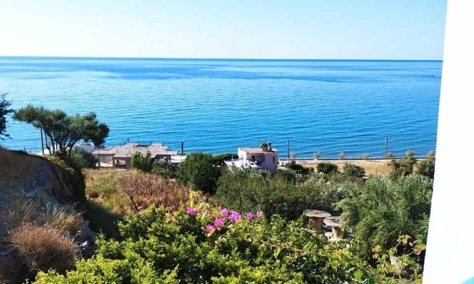 Kastri Apartment | Sea view apartments in the heart of the fishing village Kastri/Keratokampos