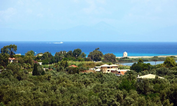 Frinion Condo | SEA VIEW APARTMENT IN LEFKADA TOWN
