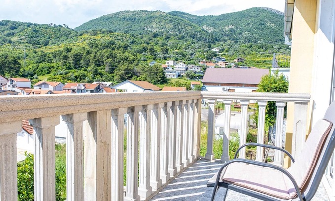 Mrcevac Apartment | Sea View Flat w Terrace 9 min to Port in Tivat