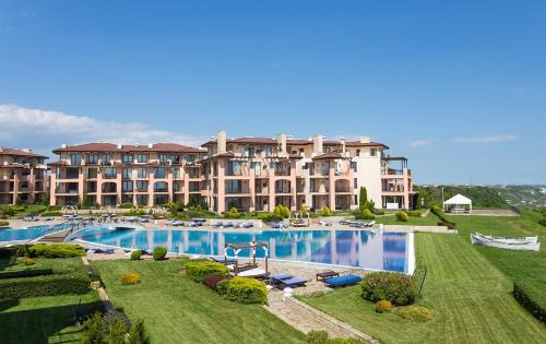 Topola Apartment | Sea View & infinity pool apartments in Kaliakria resort