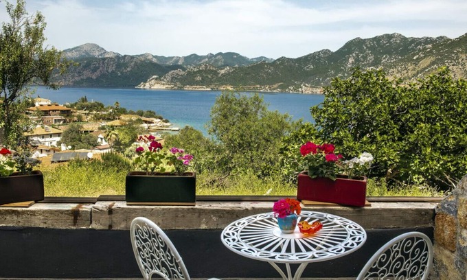Selimiye Bed & Breakfast | Sea View Studio w Pool and Balcony 5 min to Beach