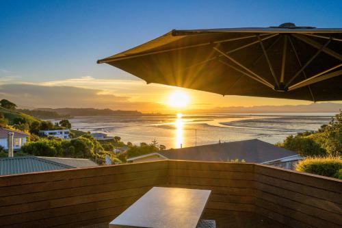 Atawhai House | Sea Views and Sunsets in Nelson