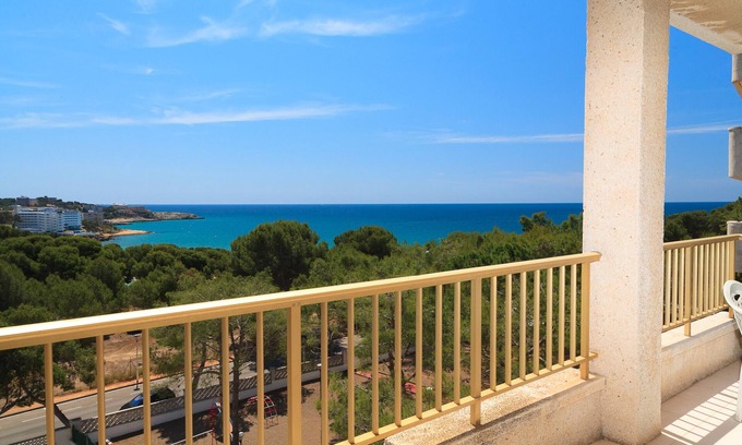 Salou Apartment | Sea Views Apartment · AirCon · Pool · UHC PACIFIC 197