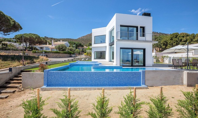 Port de la Selva House | Sea views in "Cap de Creus". Free WIFI. Ideal Families. LUMEN HOUSE.