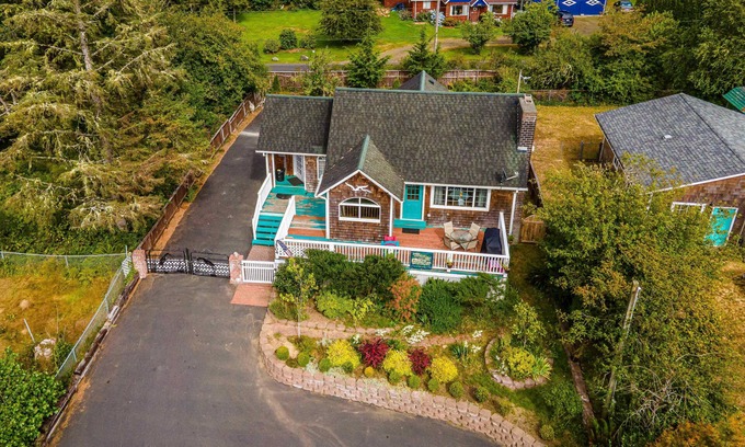 Grayland House | Seabreeze Captain Mikes Snug Harbor