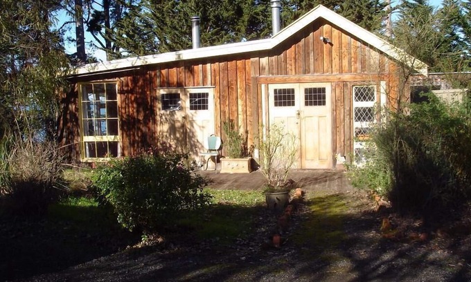 Seacliff House | Seacliff cottage - in a beautiful historic reserve