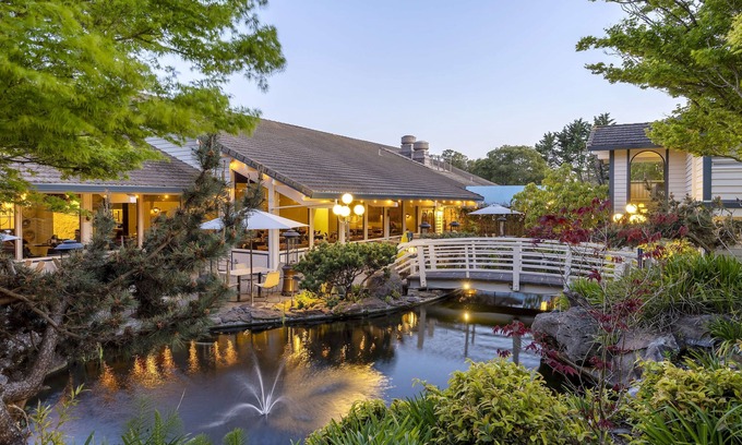 Aptos Hotel | Seacliff Inn Aptos, Tapestry Collection by Hilton