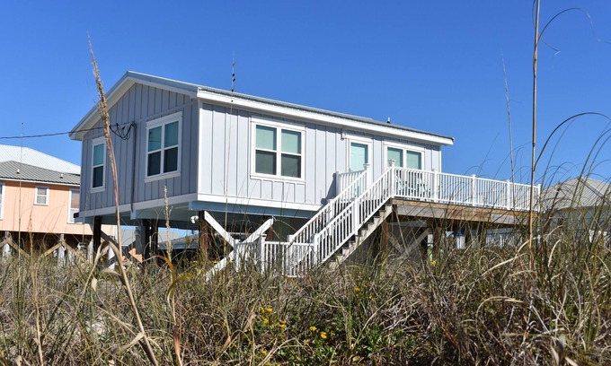 Fort Morgan Cottage | Seaclusion Beach View Cottage, Pet Friendly