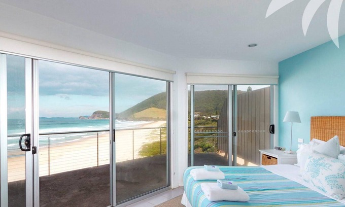 Boomerang Beach House | SeaCrest on Blueys Beach