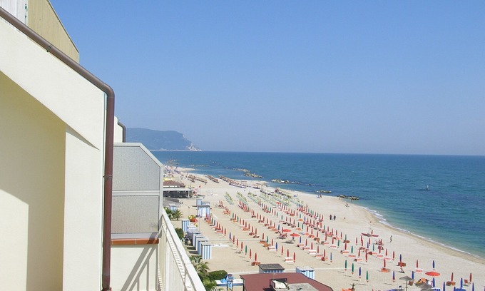 Porto Recanati Apartment | Seafront apartment/Apartment on the sea