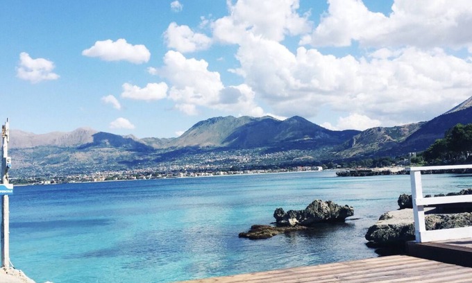 Carini House | Seafront bungalows within an exclusive complex