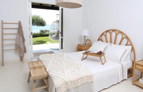 Parelia House | Seafront Calista Beach House With Garden