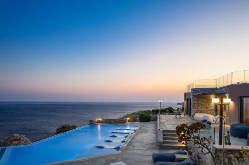 Vizari Villa | Seafront elegant villas, with infinity pools & devine views!