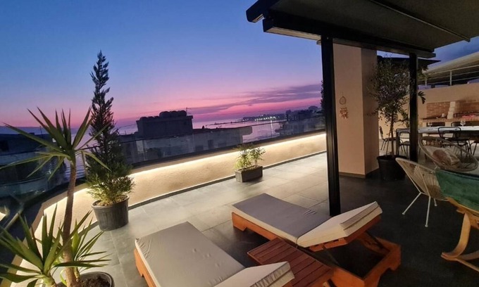 Vlore Apartment | Seafront Penthouse with sunset view & jacuzzi