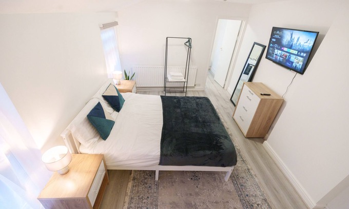 Cleethorpes Apartment | Seafront Retreat Studio Flat Cleethorpes Beach