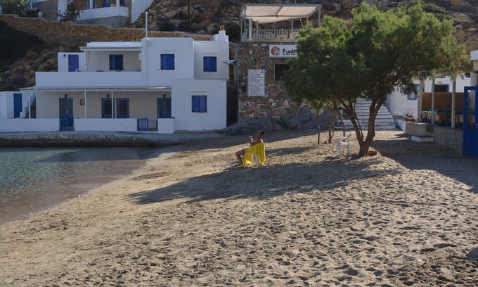 Herronisos House | Seafront Studio in Cherronissos beach