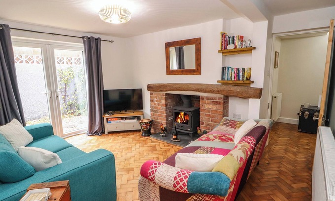 Allonby Cottage | SEAHAVEN, pet friendly, character holiday cottage in Allonby
