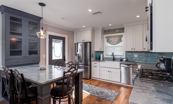 Bayview House | Seahorse Haven Home by the Bay