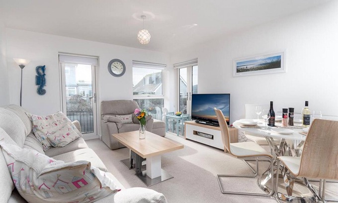 Conwy Cottage | Seahorses - Two Bedroom Cottage, Sleeps 4