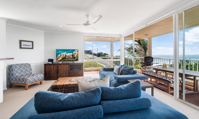 Sunrise Beach Apartment | Seamist 6 - Catch the Seamist from your penthouse