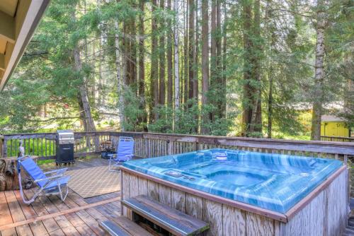 Anchor Bay House | Searenity by the Sea - Private Hot Tub