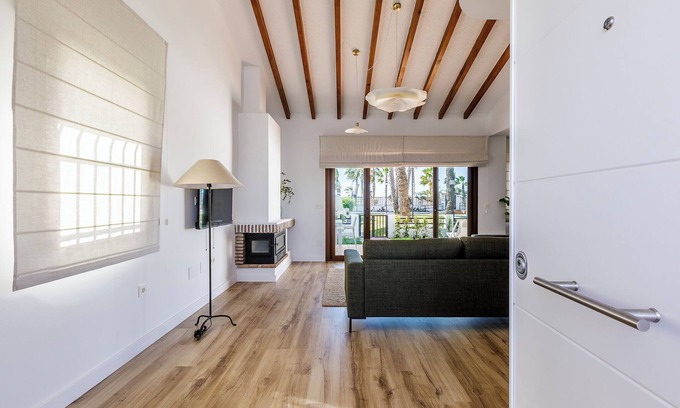 Caleta de Velez House | SEAS - TRAIÑAS