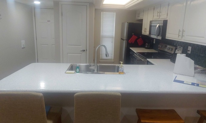 South Padre Island Condo | SEASCAPE CONDOS 301 Minutes from the Beach